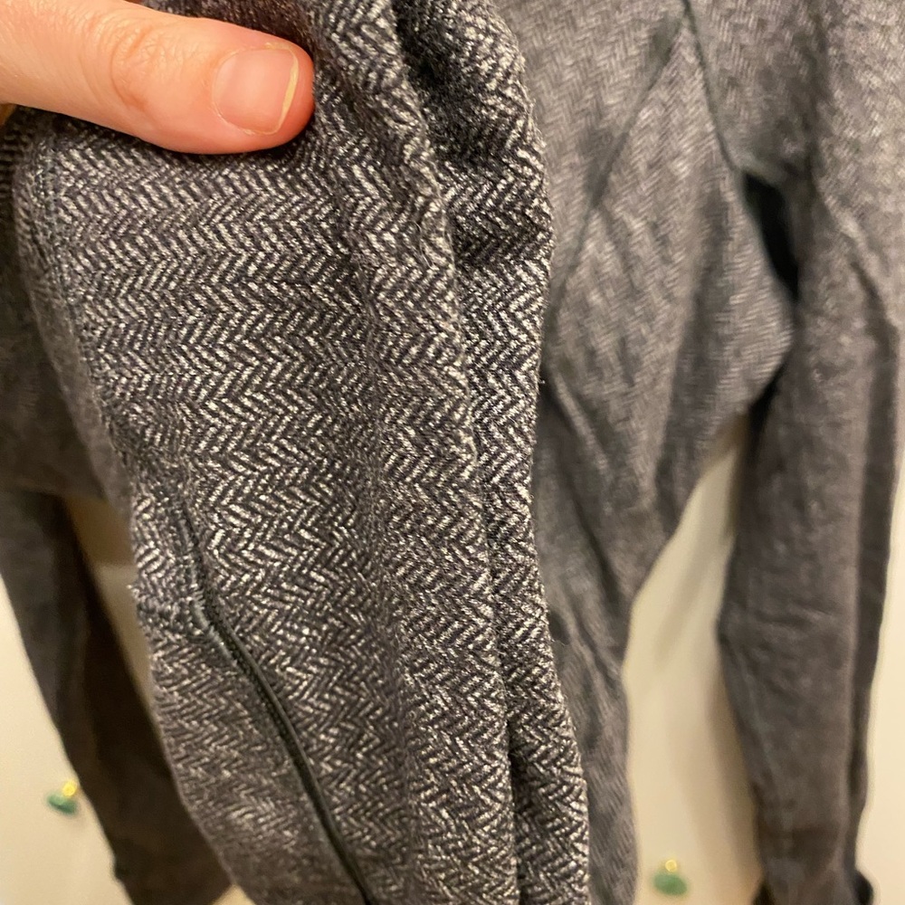 Lululemon Pullover - Picture 3 of 5